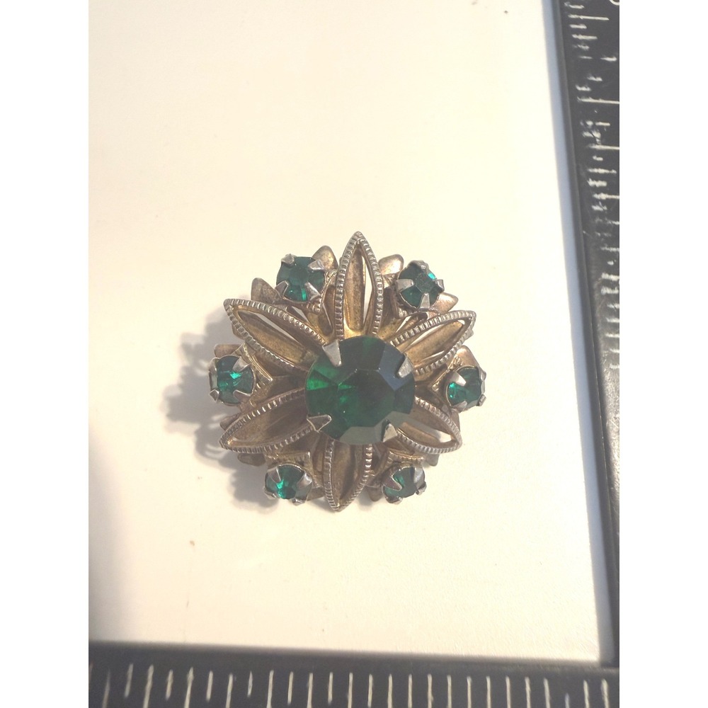 Vintage Gold Tone Green Rhinestone Flower Brooch Pin Emerald Green‎ Floral 1.25"
